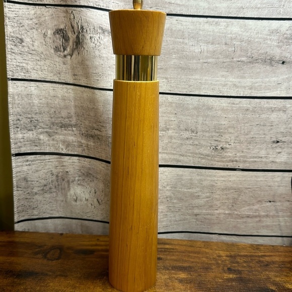Cravings by Chrissy Teigen Peppermill Grinder 12.2 Inch Tall Natural Rubberwood - Picture 1 of 3